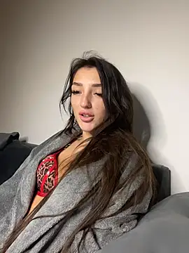 naughtybella05 online show from 12-04-25, 08:19