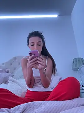 naughtybella05 online show from 10-26-25, 07:58