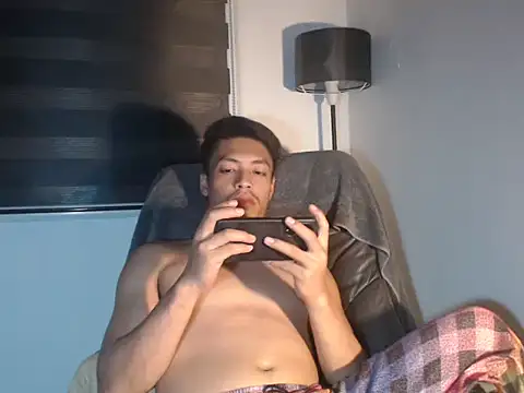 Asian gregor online show from 02-28-26, 06:18