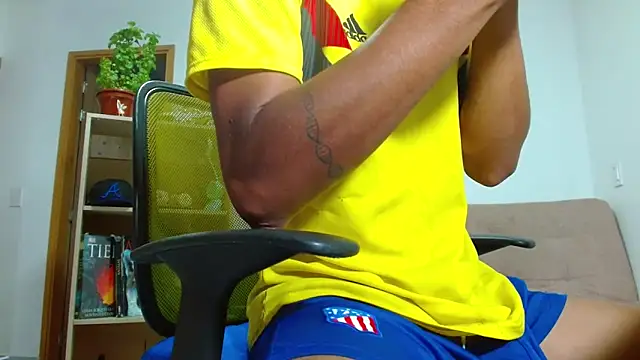 skinny23cm online show from 10-08-25, 12:39