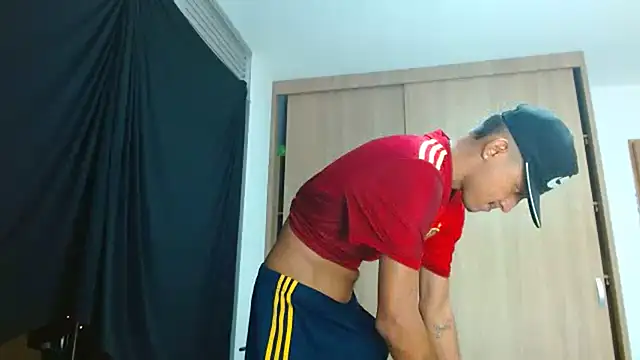 skinny23cm online show from 03-18-25, 09:23