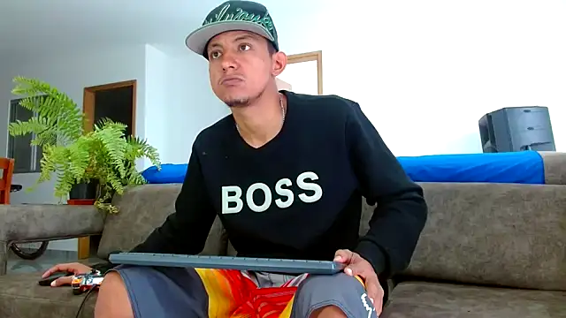 skinny23cm online show from 01-28-25, 12:54