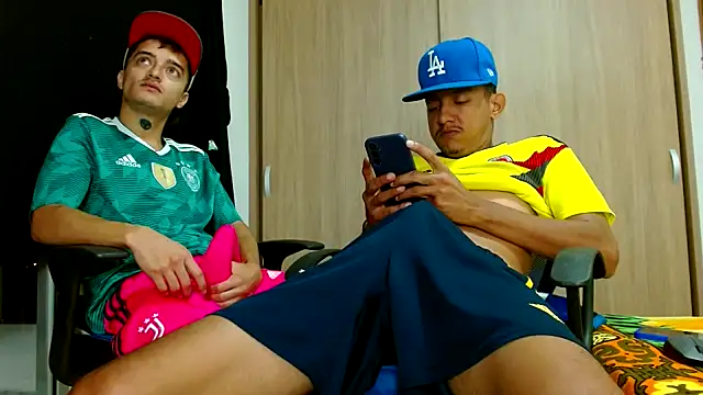 skinny23cm online show from 03-06-25, 09:25