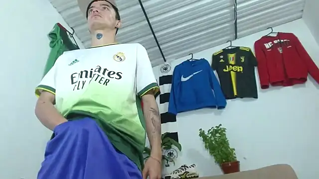 skinny23cm online show from 02-13-26, 03:01