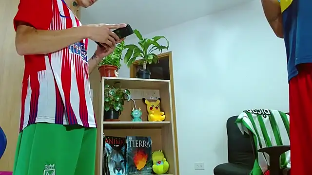 skinny23cm online show from 11-20-25, 08:53