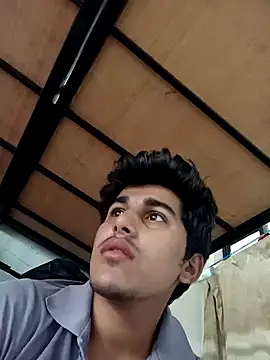 Snapshot of HarryChoudhary21 chatting on 10-12-25, 04:25 HarryChoudhary21 online show from 10-12-25, 04:25