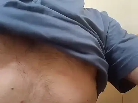 Snapshot of half_age chatting on 01-09-26, 07:54 half age online show from 01-09-26, 07:54