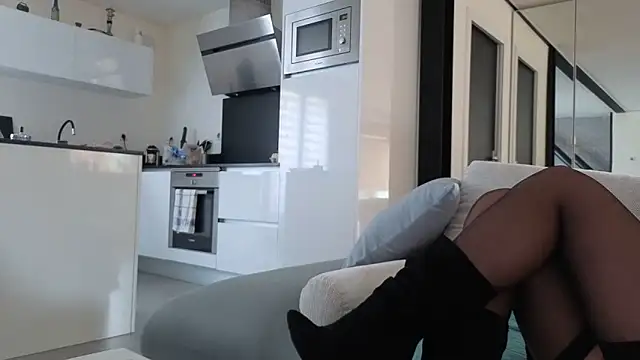 bellemasquer online show from 02-07-26, 12:35