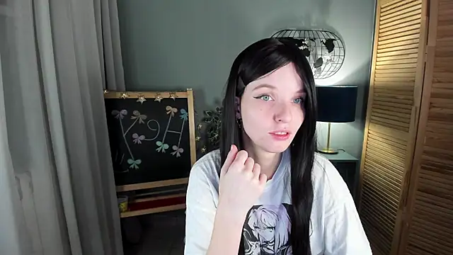 Madelaineses online show from 11-18-25, 09:34