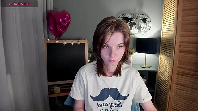 Madelaineses online show from 10-14-25, 02:39