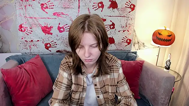 Madelaineses online show from 10-29-25, 08:46