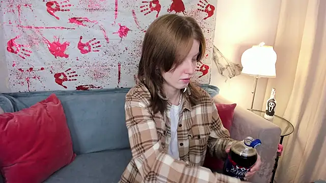 Madelaineses online show from 10-28-25, 08:46