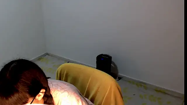 Snapshot of meganmiauu chatting on 05-27-26, 02:02 meganmiauu online show from 05-27-26, 02:02