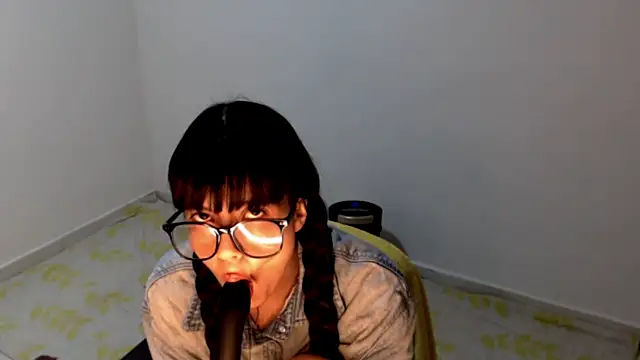 Snapshot of meganmiauu chatting on 05-29-26, 12:16 meganmiauu online show from 05-29-26, 12:16