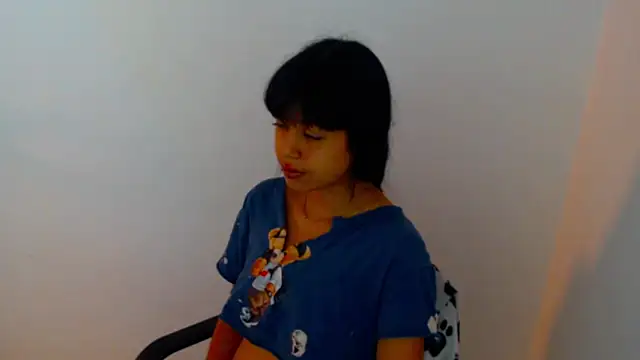 Snapshot of meganmiauu chatting on 07-25-26, 06:14 meganmiauu online show from 07-25-26, 06:14
