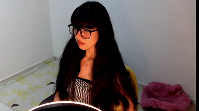 Snapshot of meganmiauu chatting on 05-24-26, 04:56 meganmiauu online show from 05-24-26, 04:56