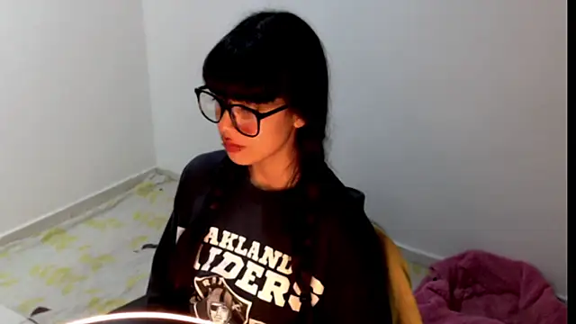 Snapshot of meganmiauu chatting on 05-20-26, 10:40 meganmiauu online show from 05-20-26, 10:40