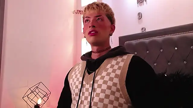 OzorioDany online show from 09-19-25, 03:21