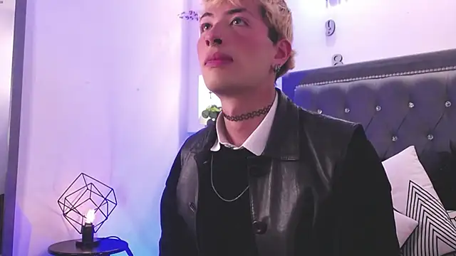 OzorioDany online show from 09-18-25, 03:42