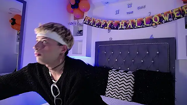 OzorioDany online show from 10-14-25, 04:13