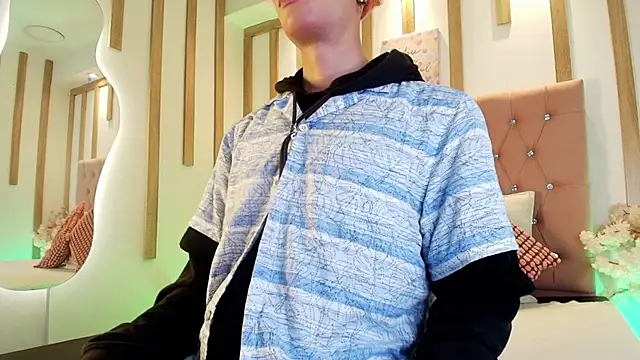 OzorioDany online show from 04-11-26, 04:31