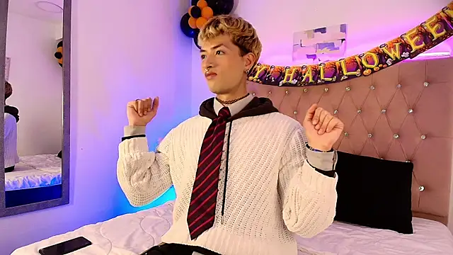 OzorioDany online show from 10-11-25, 03:51