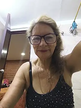 Snapshot of MaryeLunna chatting on 07-23-26, 11:07 MaryeLunna online show from 07-23-26, 11:07