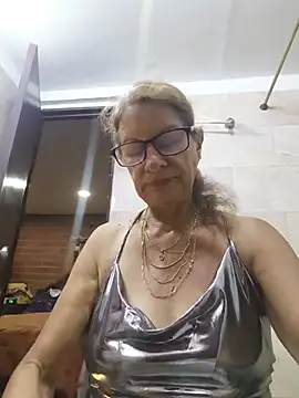 Snapshot of MaryeLunna chatting on 07-06-26, 12:28 MaryeLunna online show from 07-06-26, 12:28