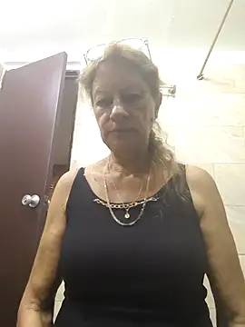 MaryeLunna online show from 09-29-25, 12:28