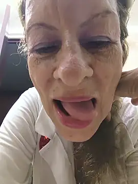 Snapshot of MaryeLunna chatting on 05-20-26, 11:13 MaryeLunna online show from 05-20-26, 11:13
