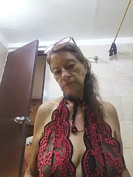 Snapshot of MaryeLunna chatting on 08-04-26, 11:37 MaryeLunna online show from 08-04-26, 11:37