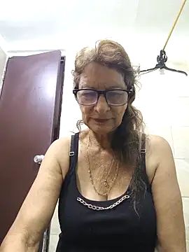 MaryeLunna online show from 11-11-25, 11:16