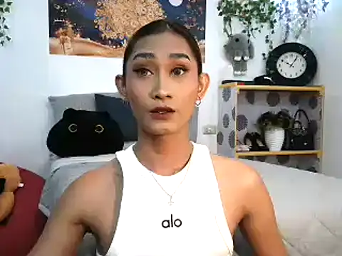 Snapshot of youarea_dreamer chatting on 01-10-26, 06:25 youarea dreamer online show from 01-10-26, 06:25