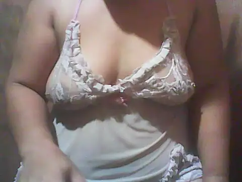 Snapshot of Azrielxx05 chatting on 10-12-25, 03:35 Azrielxx05 online show from 10-12-25, 03:35