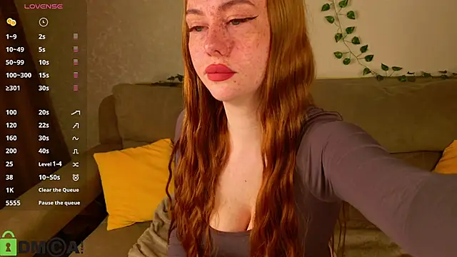 Roxy Sunnny online show from 11-13-25, 09:24