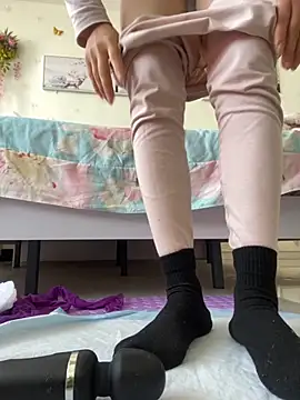 Alicia066 online show from 11-18-25, 04:27