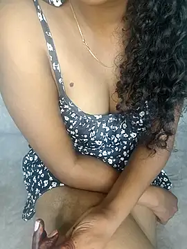 Tamilpallavi online show from 12-21-25, 04:41