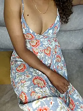 Tamilpallavi online show from 04-04-26, 02:07