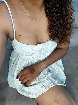Snapshot of Tamilpallavi chatting on 05-06-26, 10:41 Tamilpallavi online show from 05-06-26, 10:41