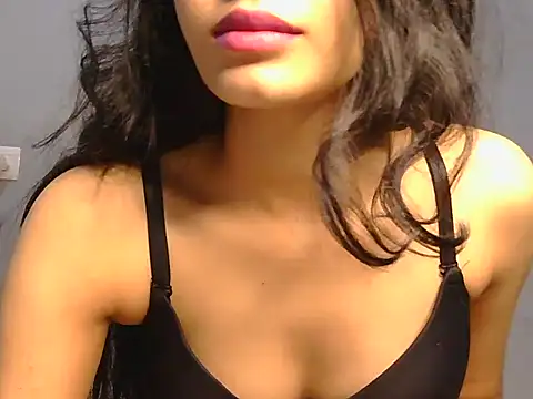 Tanvi Angel online show from 01-18-26, 04:05