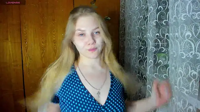 AlinaMors online show from 12-18-25, 09:07