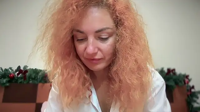 Reddgiirl online show from 11-30-25, 12:11