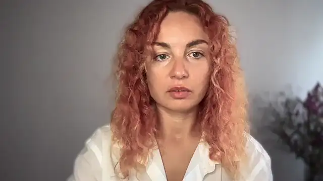 Reddgiirl online show from 10-21-25, 09:30