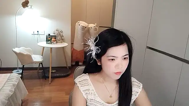 XiaoAnQi online show from 10-24-25, 01:54