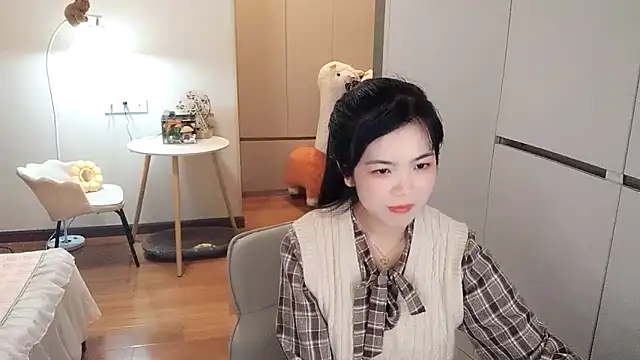 XiaoAnQi online show from 10-23-25, 02:27