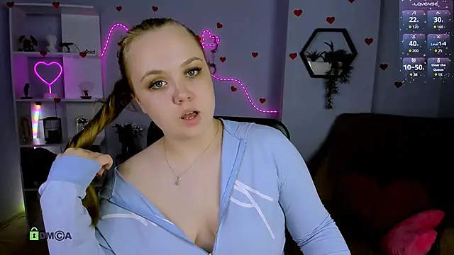 Snapshot of keri_ti chatting on 06-08-26, 01:28 keri ti online show from 06-08-26, 01:28