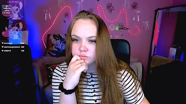 Snapshot of keri_ti chatting on 04-23-26, 07:15 keri ti online show from 04-23-26, 07:15