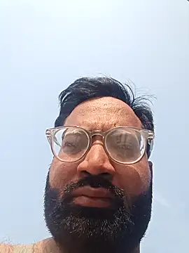 Snapshot of hard_boy9455 chatting on 11-19-25, 03:50 hard boy9455 online show from 11-19-25, 03:50