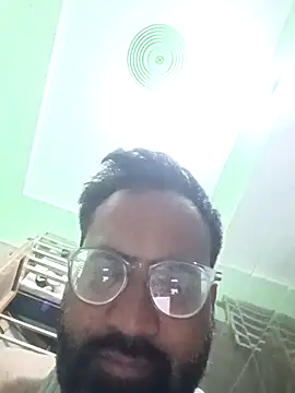 Snapshot of hard_boy9455 chatting on 10-29-25, 11:47 hard boy9455 online show from 10-29-25, 11:47