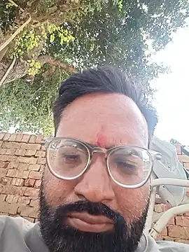 Snapshot of hard_boy9455 chatting on 10-23-25, 06:34 hard boy9455 online show from 10-23-25, 06:34